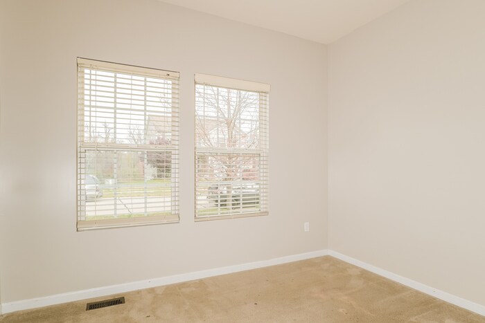 Building Photo - 2710 Valley Brook Dr