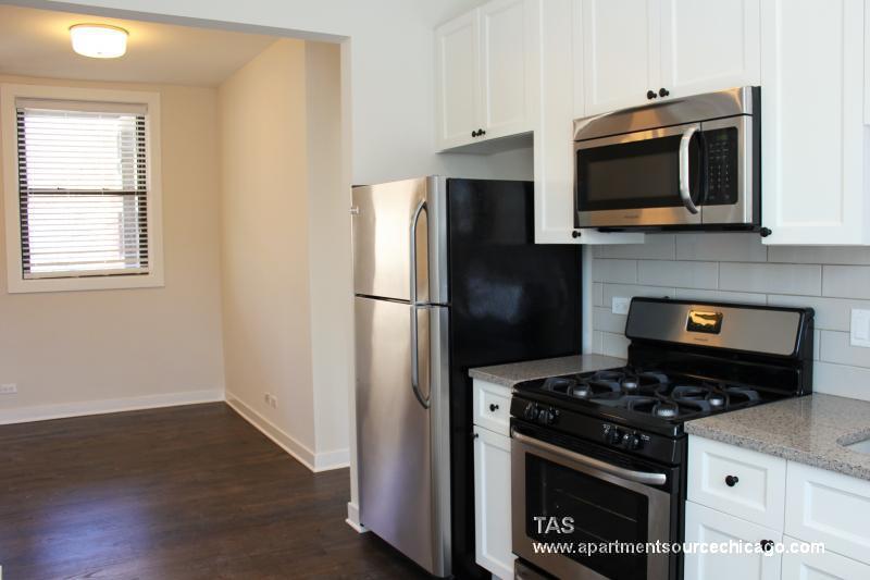 Building Photo - 1606 W Belle Plaine Ave