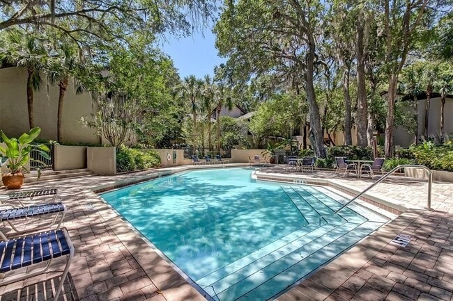 Building Photo - 2322 Boxwood Ln