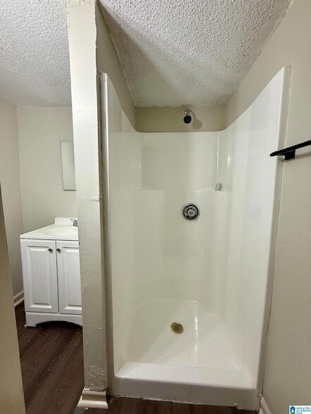 Building Photo - 7101 Naples Ave