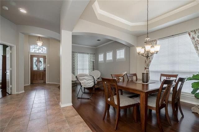 Building Photo - 1713 Carson Ln