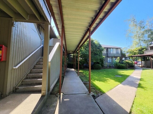 Building Photo - 4724 SW Murray Blvd