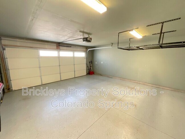 Building Photo - 7343 Rosa Belle Hts