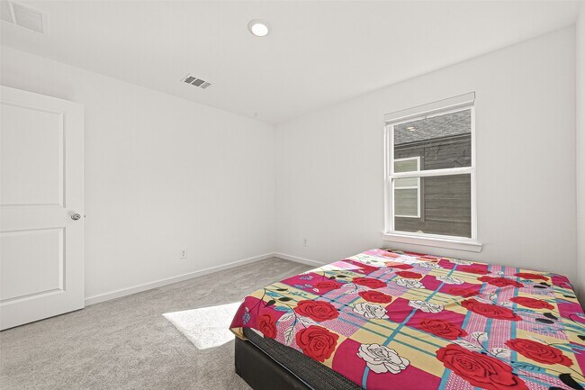 Building Photo - 9747 Pettus Crk Dr