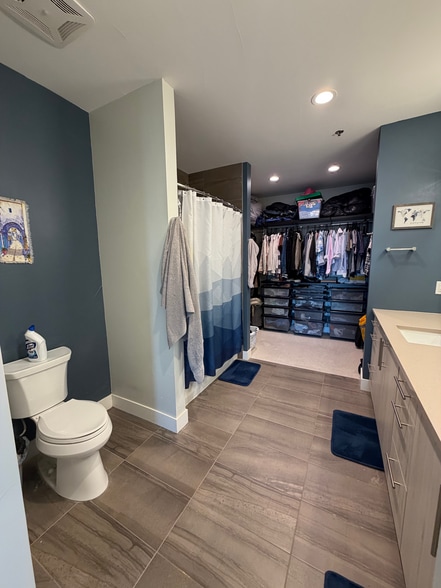 Building Photo - 3198 Blake St