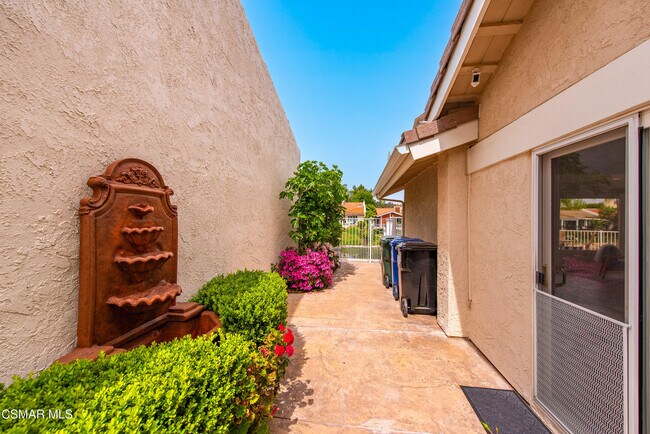 Building Photo - 2379 Leeward Cir