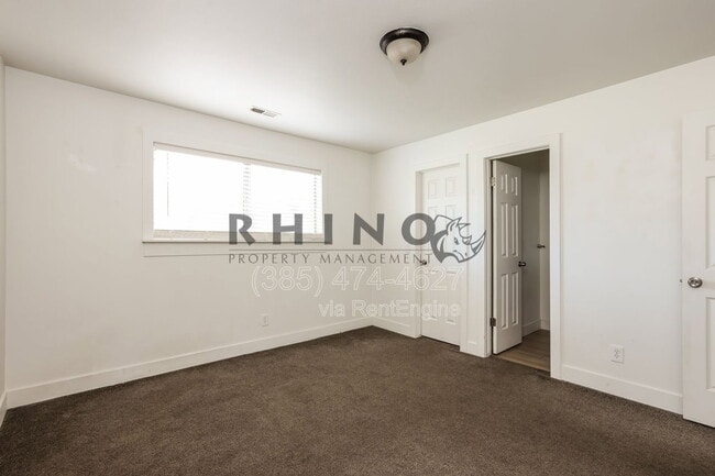 Building Photo - 1767 Willowbrook Dr