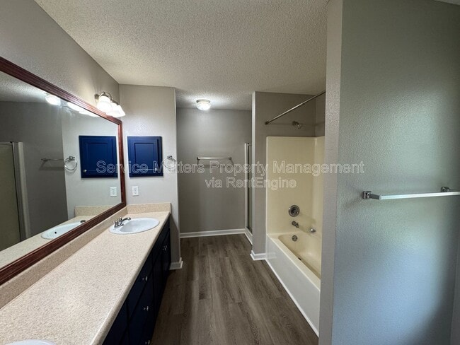 Building Photo - 5079 Cocoa Dr