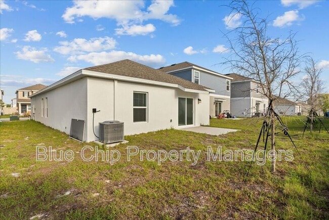 Building Photo - 1725 White Water Ct