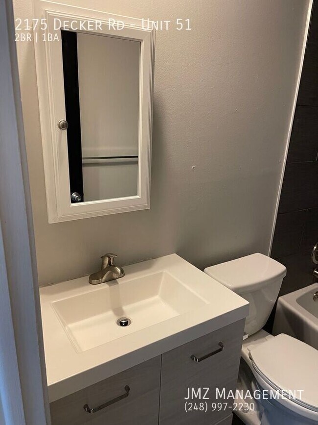 Building Photo - 2175 Decker Rd