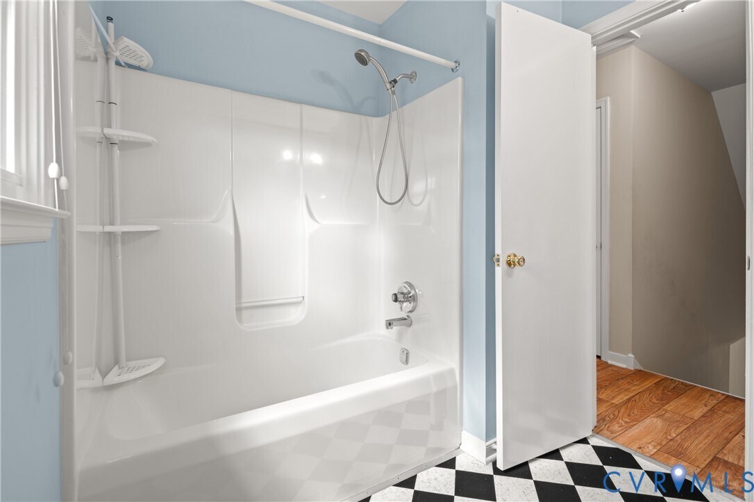 Building Photo - 7156 Birchwood Cir