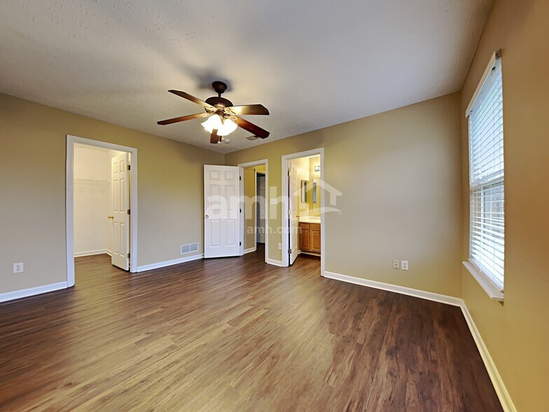 Building Photo - 699 Thornton Dr