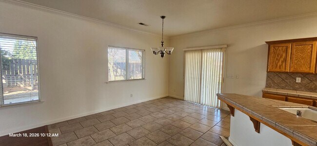 Building Photo - 106 Palm Ct