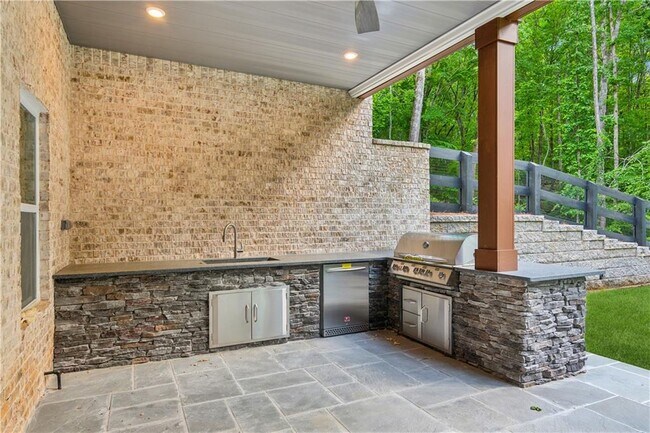 Building Photo - 15448 Hopewell Rd