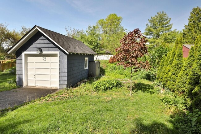 Building Photo - 125 S Knox St