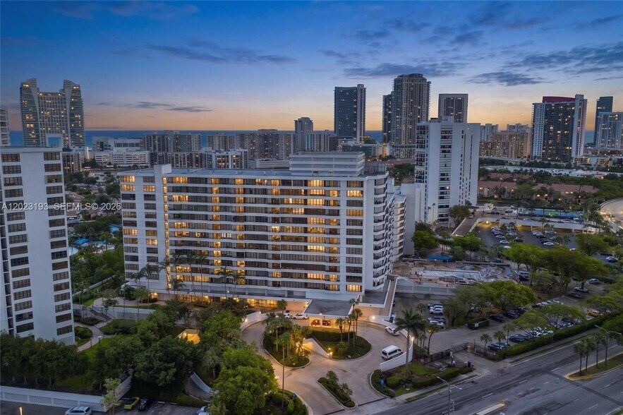Building Photo - 500 Three Islands Blvd