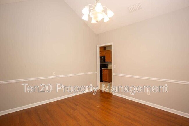 Building Photo - 59 Walnut Ct