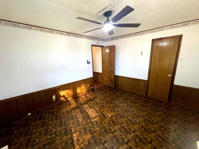 Building Photo - 1406 N 2nd St