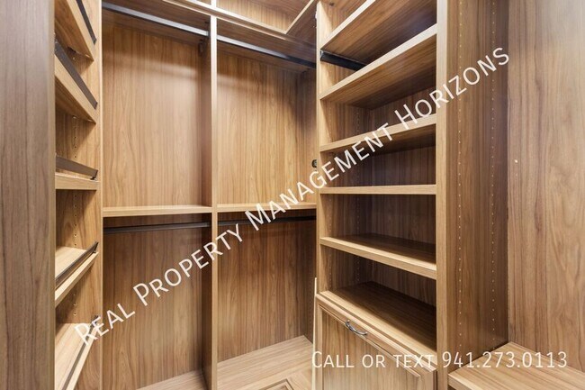 Building Photo - 4668 Tuscana Dr