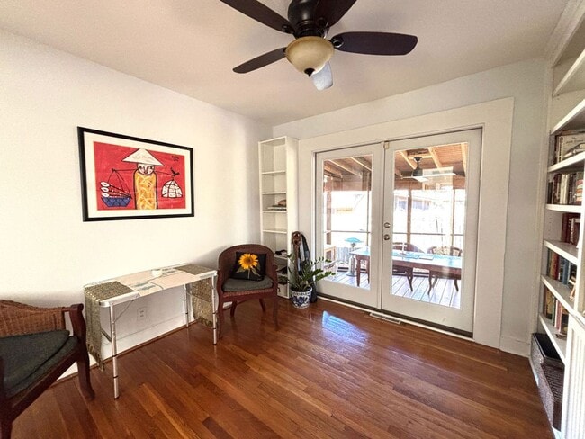 Building Photo - Available April 1st. Beautiful 2 BR/1 BA Home in the Heart of the Old Village!