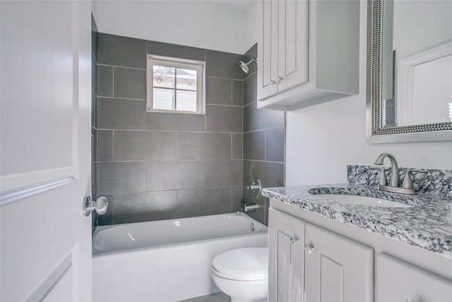 Building Photo - 2806 Gordon Ave