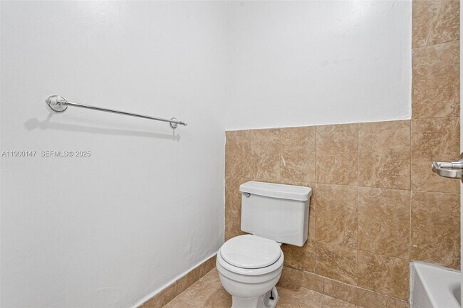 Building Photo - 7330 SW 82nd St