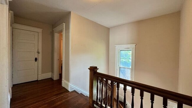 Building Photo - $2,300 | 4 Bedroom, 2 Bathroom Multi Floor...