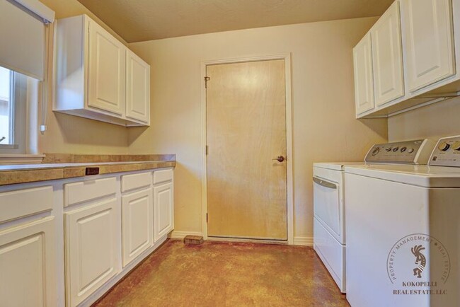 Building Photo - 1304 Monument Ct