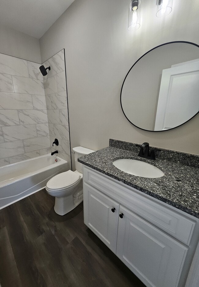 Building Photo - 892 Forehand Rd