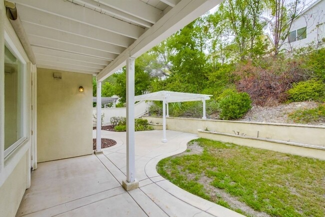 Building Photo - Westport @ Stonecrest