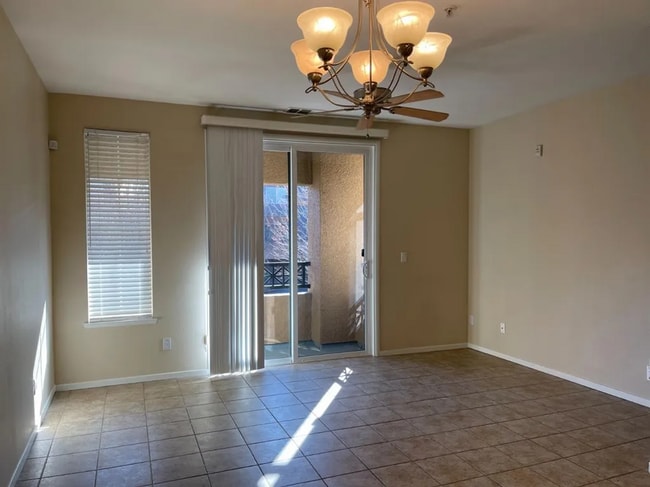 Building Photo - COMING SOON!!! Natomas Townhouse