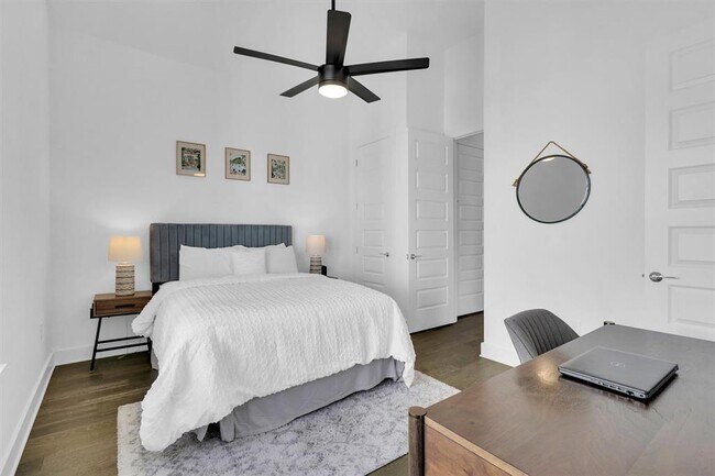 Building Photo - 4806 Olive Sparrow Dr