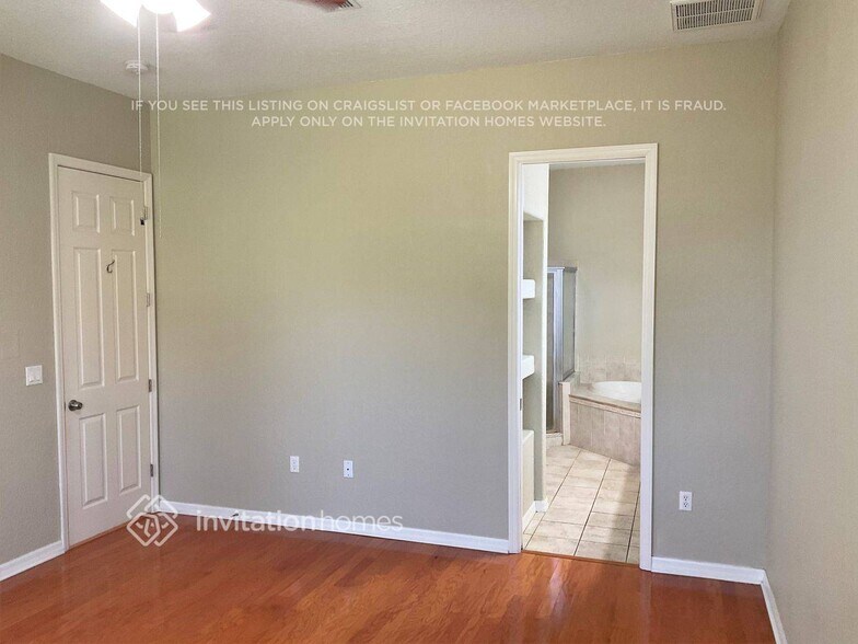 Building Photo - 12317 Woodlands Cir