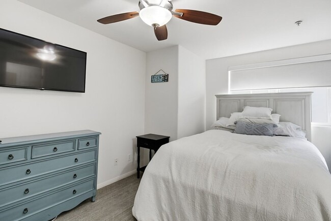 Building Photo - Steps from the Sand - Pacific Beach Townhome, Offered Fully or Partially Furnished