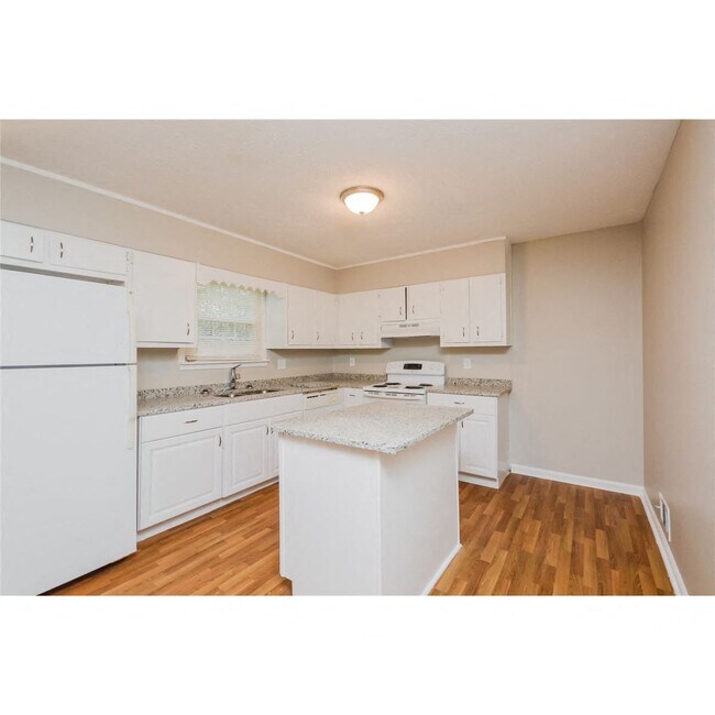 Building Photo - 9125 Settlers Grove Rd NE