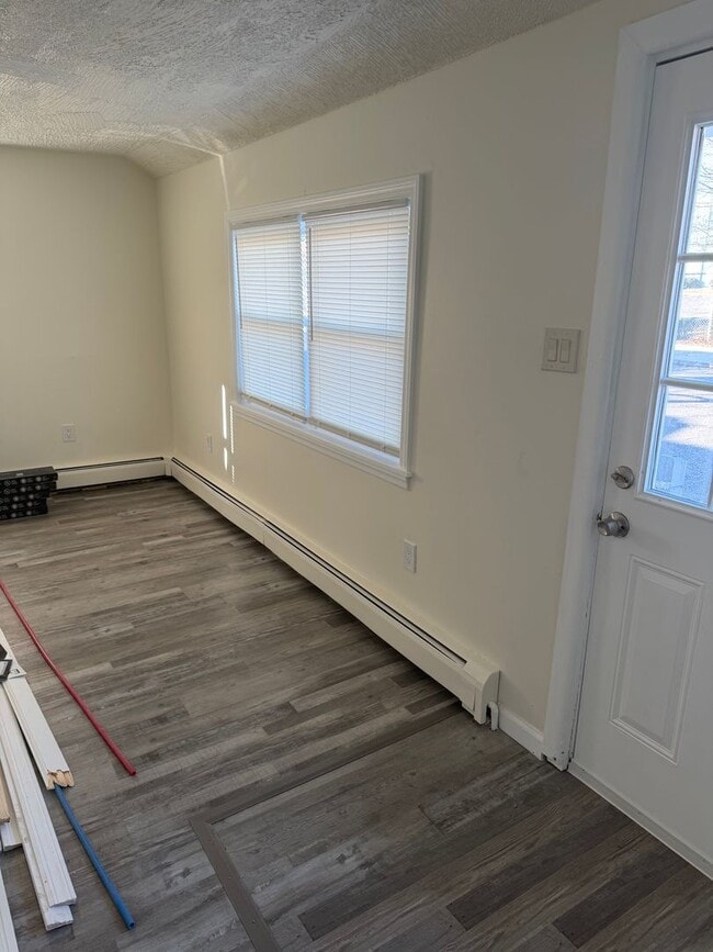 Building Photo - Newly Renovated 2-Bedroom, 1-Bath Single Family Home for Rent!