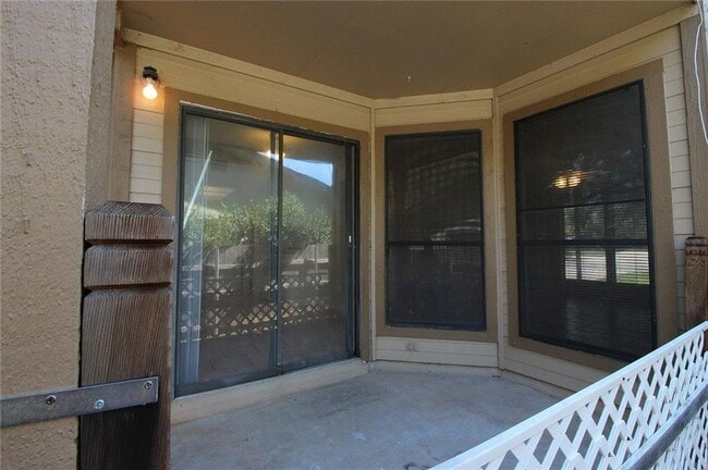 Building Photo - 9002 Sanger Dr