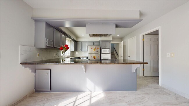 Building Photo - 14715 Woodward Gardens Dr