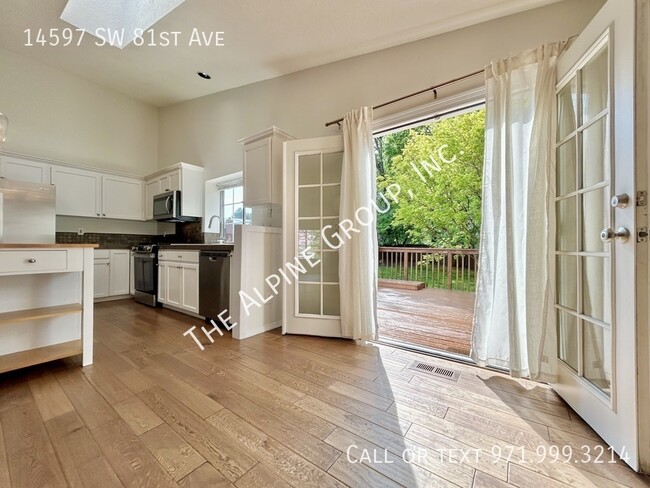Building Photo - 14597 SW 81st Ave