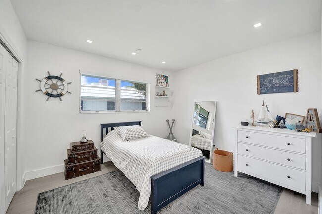 Building Photo - 3630 N 55th Ave
