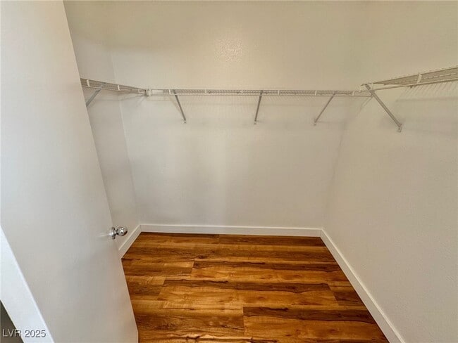 Building Photo - 9916 La Paca Ave