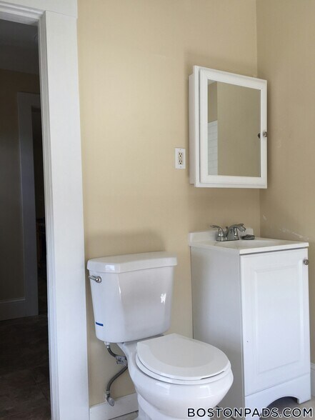 Building Photo - 53 W Seventh St