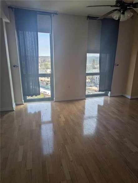 Building Photo - 2870 Pharr Ct S Northwest