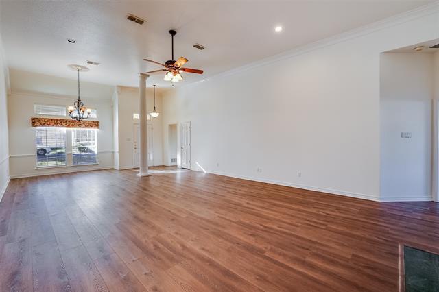 Building Photo - 5901 River Bend Dr