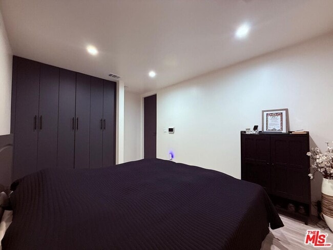 Building Photo - 16047 Bryant St