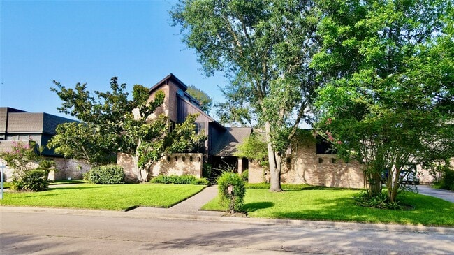 Building Photo - 3903 Kiamesha Dr