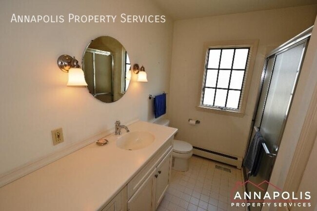 Building Photo - 208 Avondale Cir