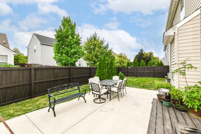 Building Photo - 12226 Eddington Place