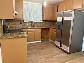 Building Photo - 86 Huntington Cir