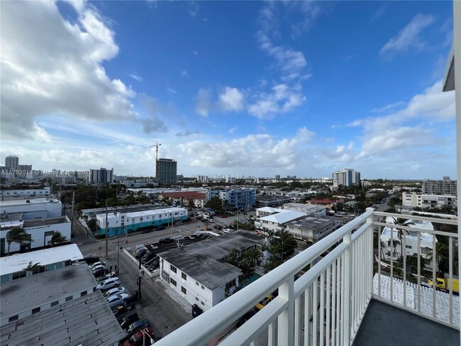 Building Photo - 7600 Collins Ave